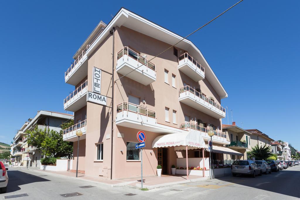Roma Hotel ปีเนโต ภายนอก รูปภาพ