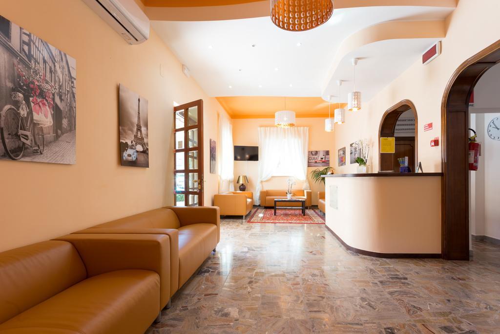 Roma Hotel ปีเนโต ภายนอก รูปภาพ